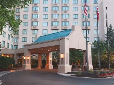 Hotel Sheraton Suites Columbus Worthington